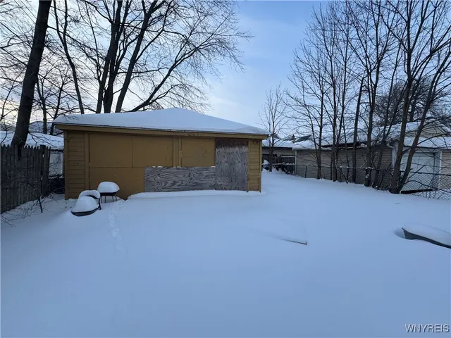 $74,900 | 62 Sumner Place, Buffalo, NY 14211