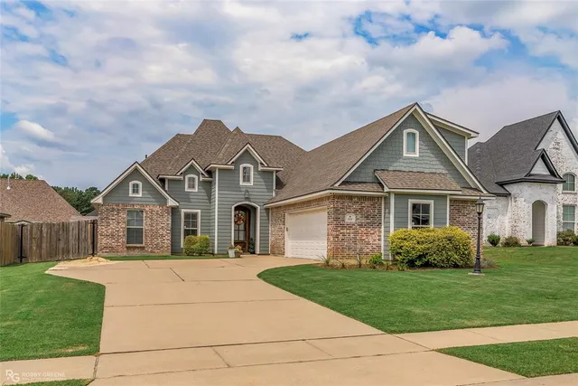 front view of house with a yard