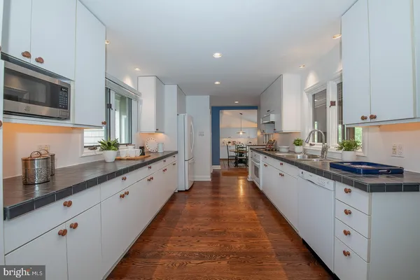 $1,275,000 | 120 Pine Tree Road, Radnor, PA 19087