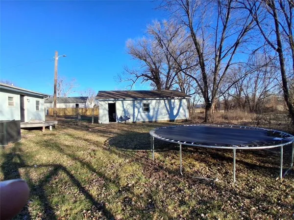 $235,000 | 1103 Chestnut Avenue, Osawatomie, KS 66064