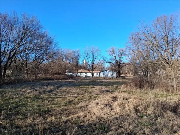 $235,000 | 1103 Chestnut Avenue, Osawatomie, KS 66064