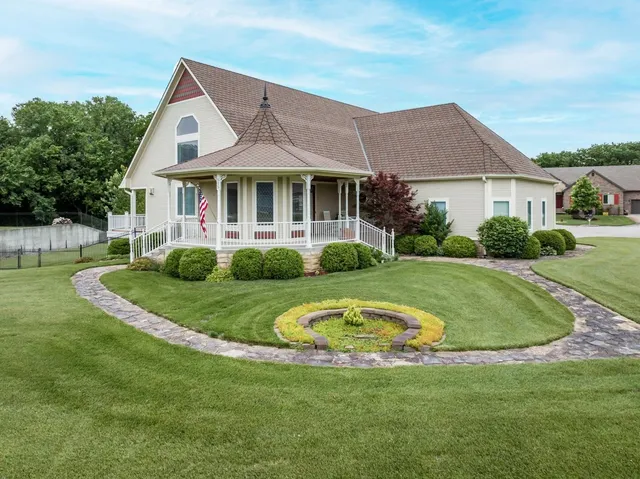 $710,000 | 515 North Valley Creek Drive, Valley Center, KS 67147