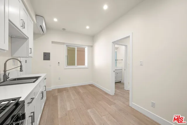 $2,200 | 212 South Reeves Drive, Unit 13, Beverly Hills, CA 90212