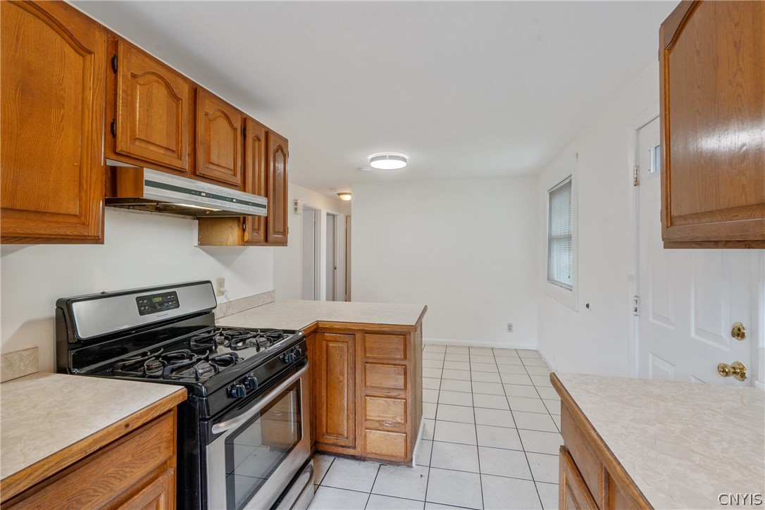 176 Ruth Avenue Syracuse, NY 13210 - Photo 4 of 26