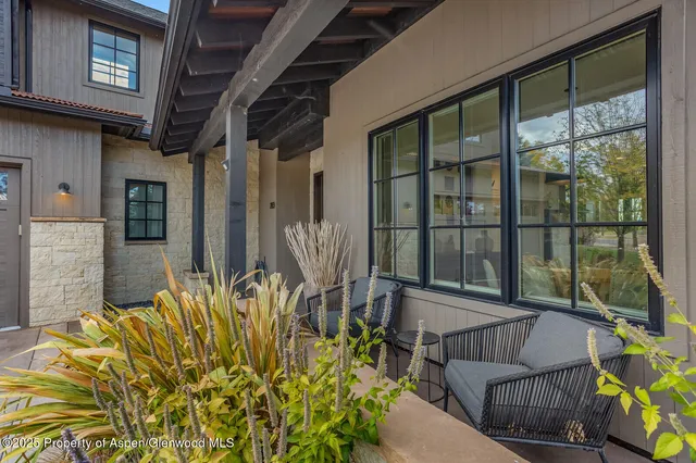 a view of outdoor space yard and patio