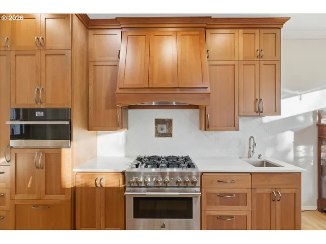 $800,000 | 2082 Barrington Avenue Southeast, Salem, OR 97302