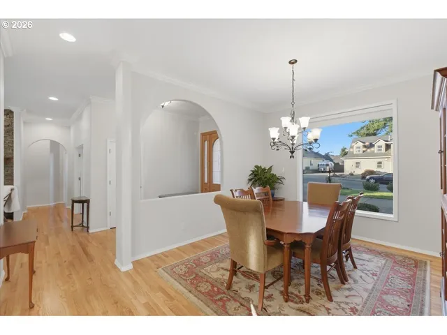 $800,000 | 2082 Barrington Avenue Southeast, Salem, OR 97302