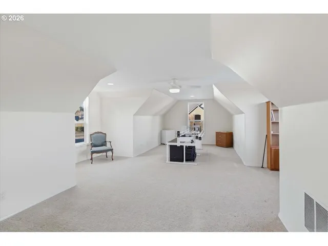 $800,000 | 2082 Barrington Avenue Southeast, Salem, OR 97302