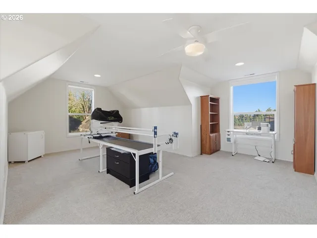 $800,000 | 2082 Barrington Avenue Southeast, Salem, OR 97302