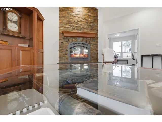 $800,000 | 2082 Barrington Avenue Southeast, Salem, OR 97302