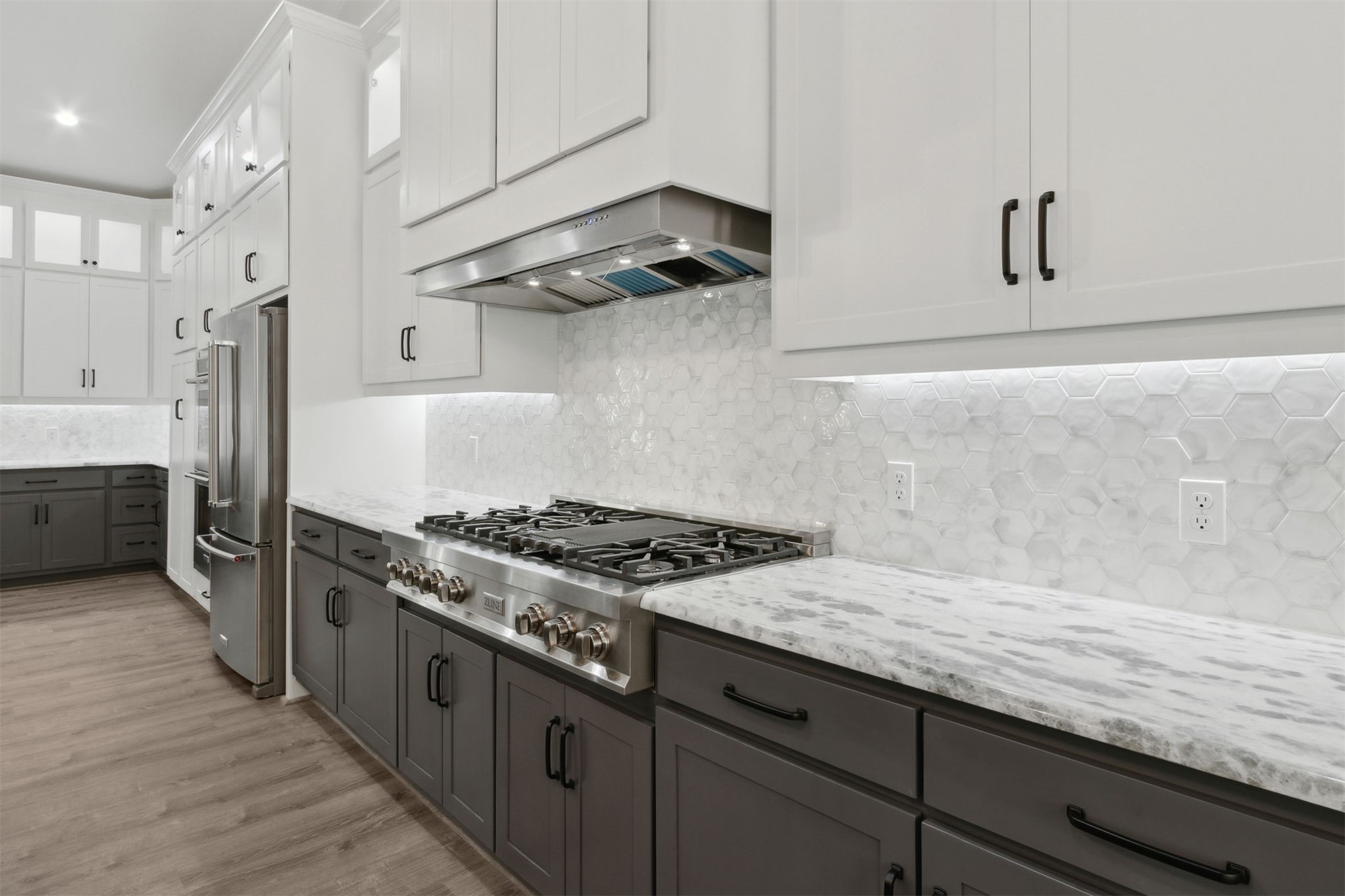 97002 Jose Gaspar Way Yulee, FL 32097 - Photo 16 of 69 Gleaming Gas Cook Top With Griddle