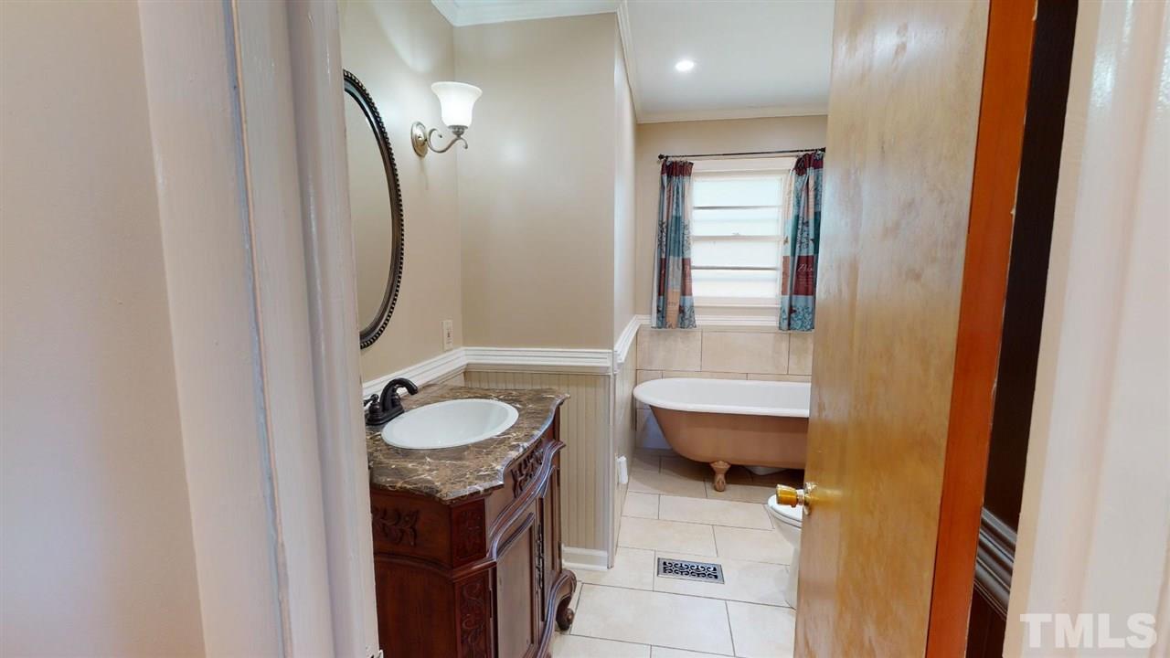 3654 Durwood Lane Raleigh, NC 27604 - Photo 12 of 27