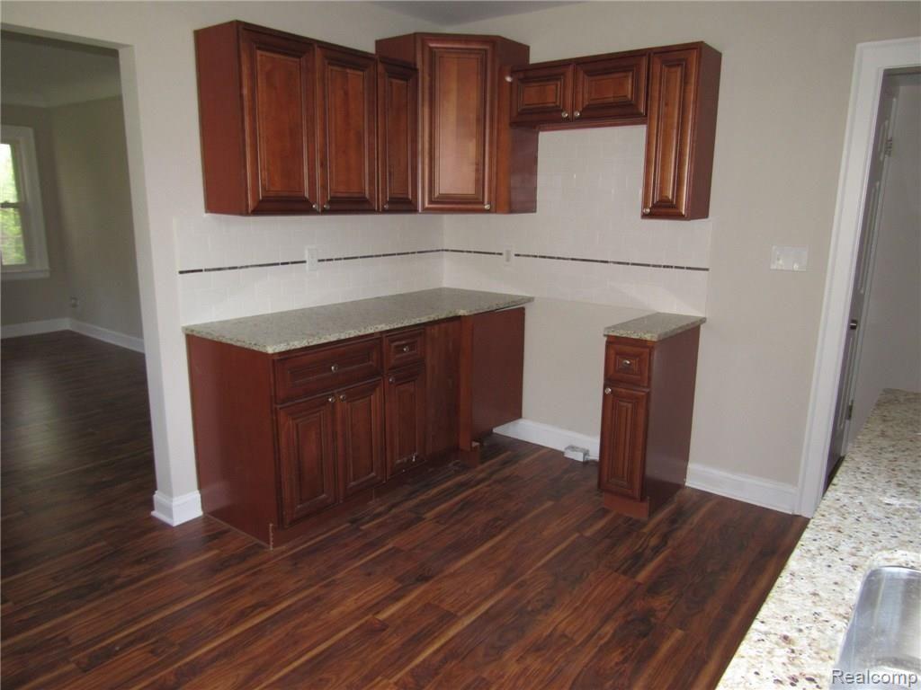 46770 Woodall Road Utica, MI 48317 - Photo 21 of 37 46770 WOODALL SHELBY TWP (56).JPG