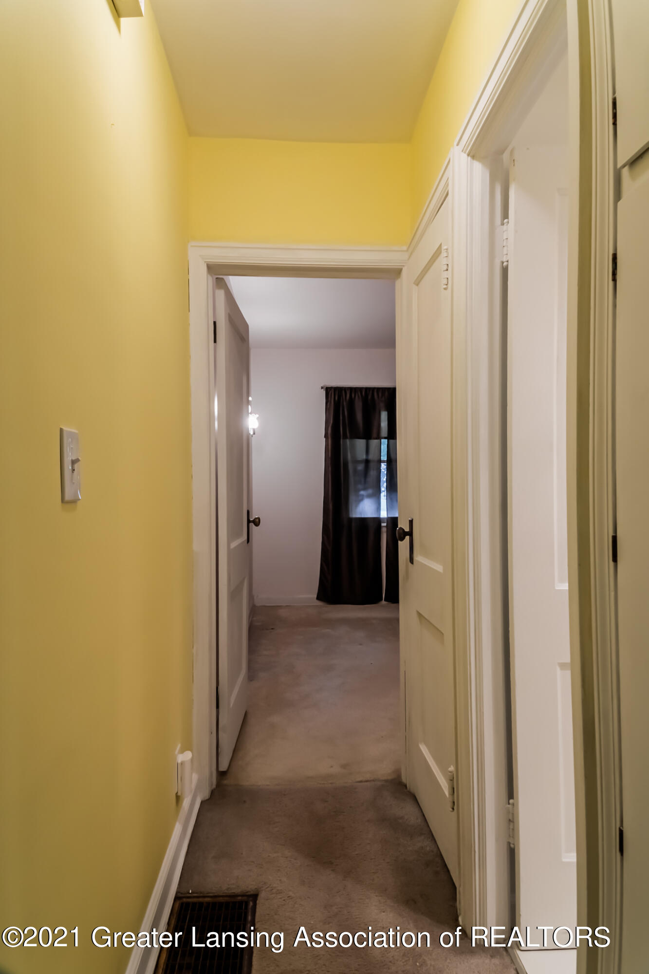 3025 Pleasant Grove Road Lansing, MI 48910 - Photo 8 of 21 Hallway 1
