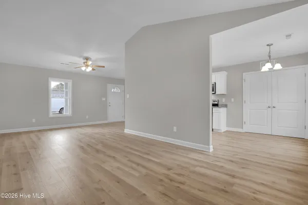$259,900 | 506 Hadnot Avenue, Maysville, NC 28555