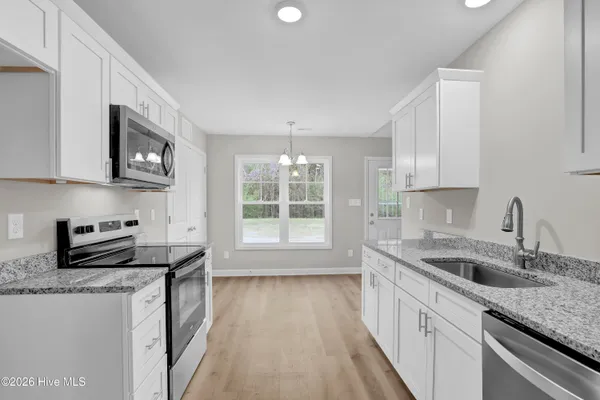$259,900 | 506 Hadnot Avenue, Maysville, NC 28555