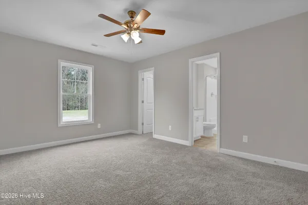 $259,900 | 506 Hadnot Avenue, Maysville, NC 28555