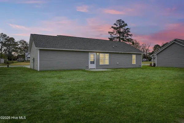 $259,900 | 506 Hadnot Avenue, Maysville, NC 28555