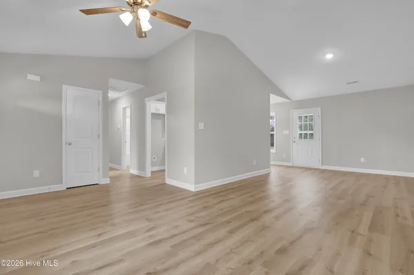 $259,900 | 506 Hadnot Avenue, Maysville, NC 28555