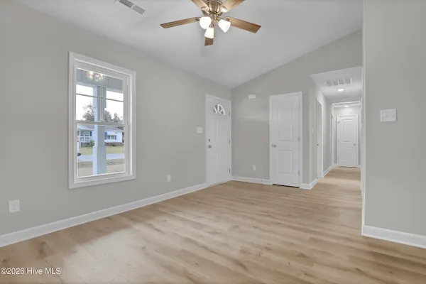$259,900 | 506 Hadnot Avenue, Maysville, NC 28555
