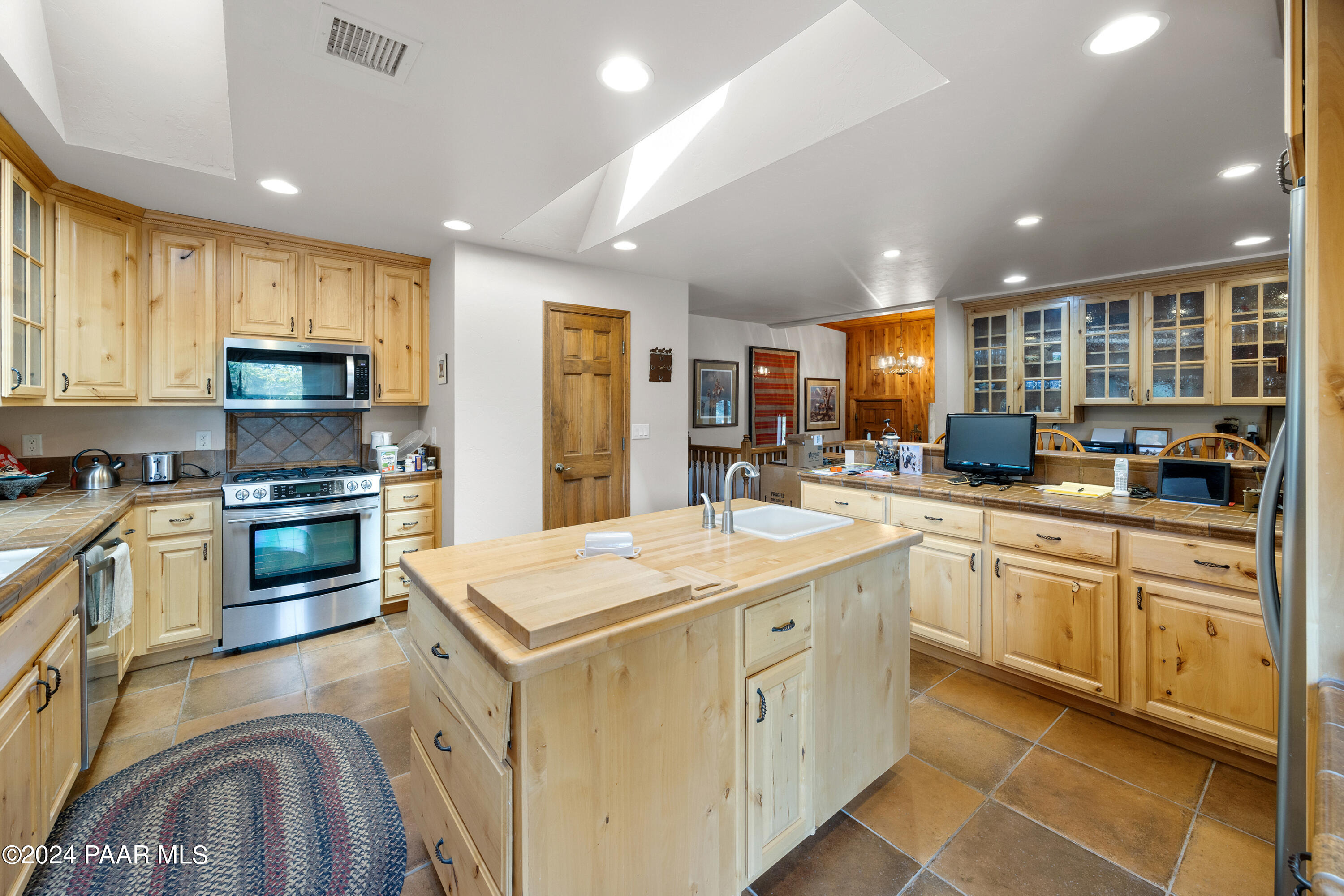 3230 Chipmunk Road Prescott, AZ 86305 - Photo 10 of 46 010_Kitchen