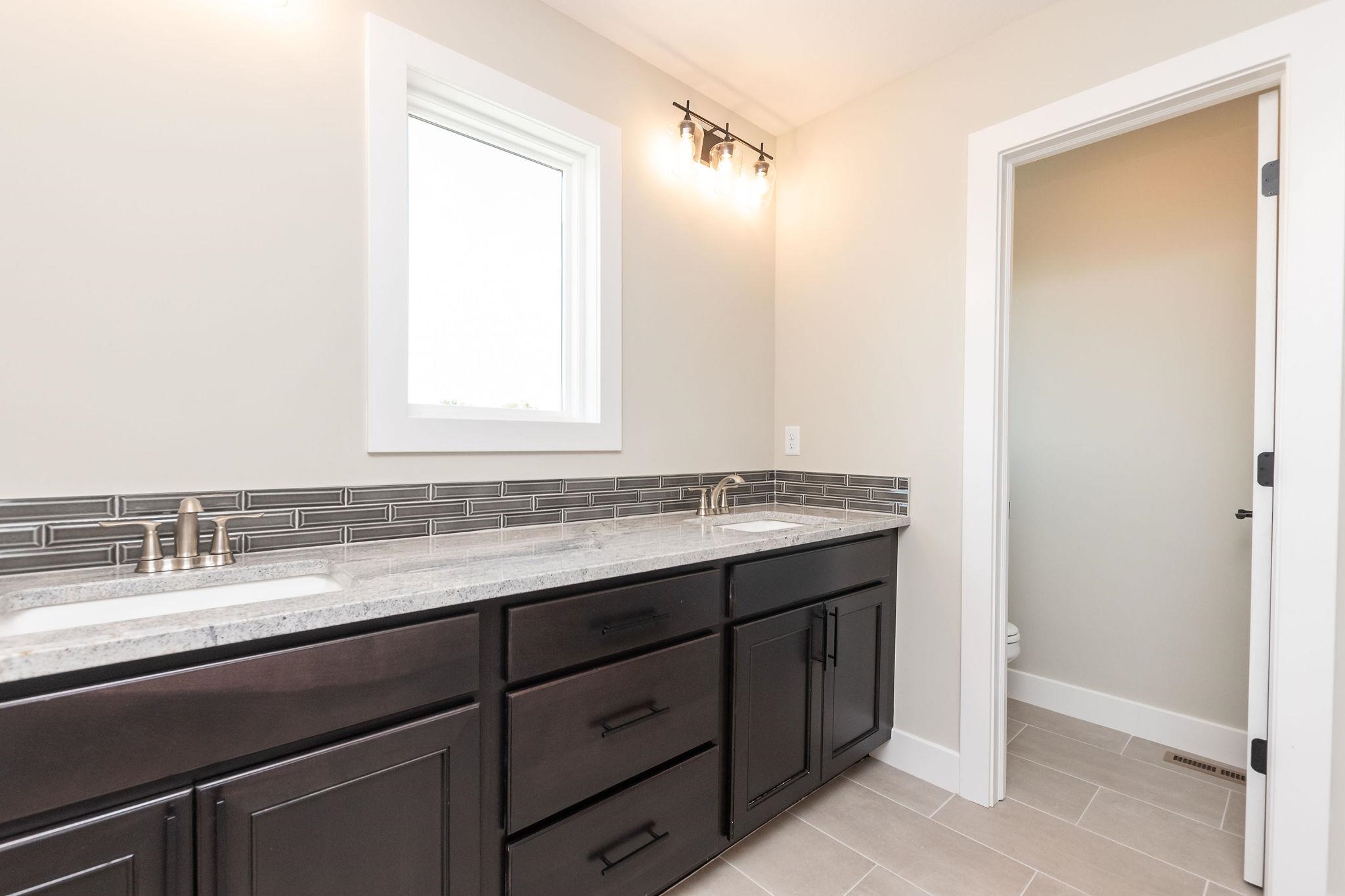 2741 South Lark Court Wichita, KS 67215 - Photo 20 of 33