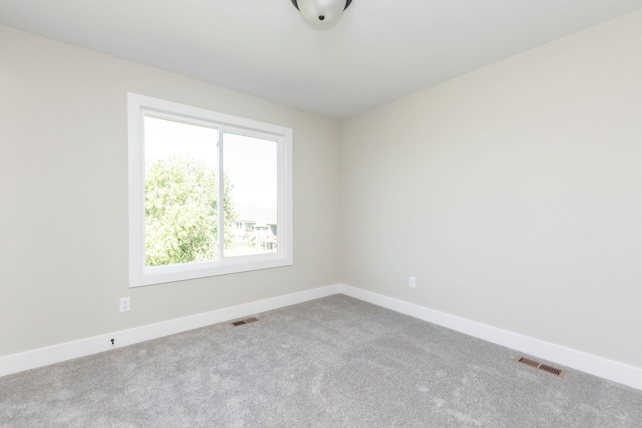 2741 South Lark Court Wichita, KS 67215 - Photo 27 of 33