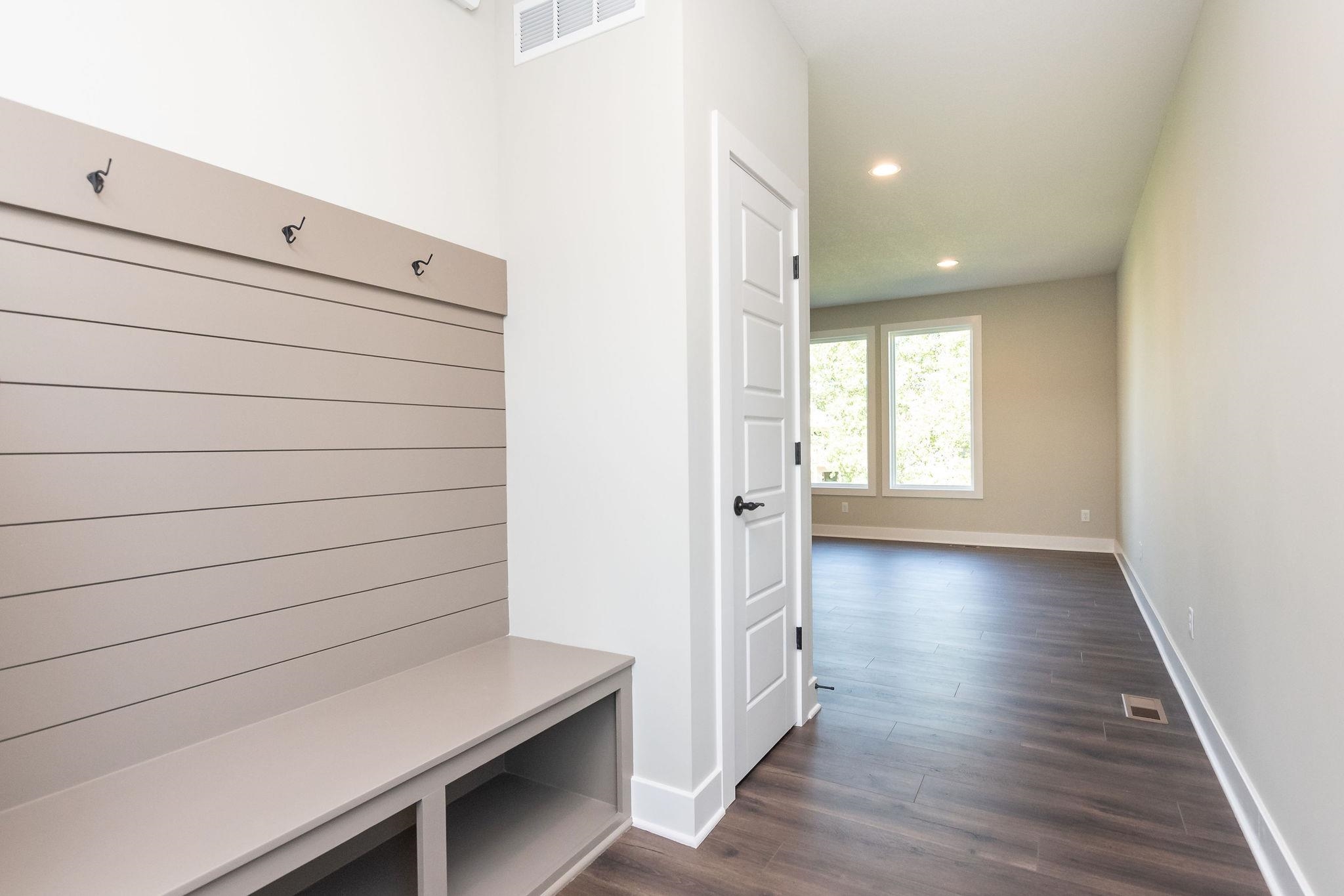 2741 South Lark Court Wichita, KS 67215 - Photo 5 of 33