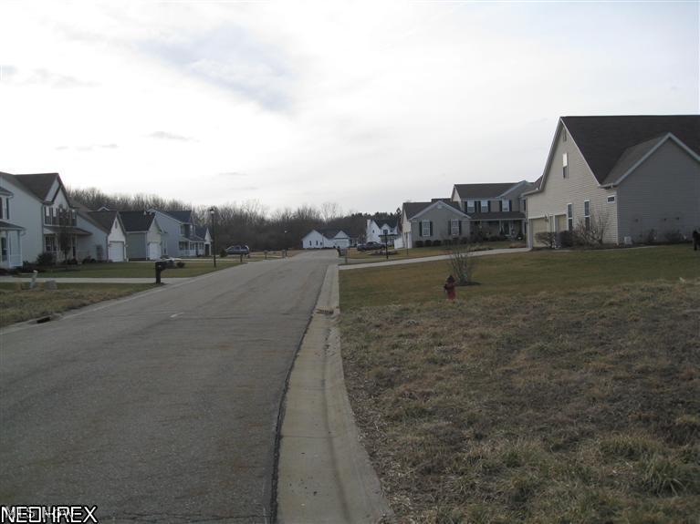 71 Huntcliffe Road Northeast Canton, OH 44721 - Photo 6 of 9