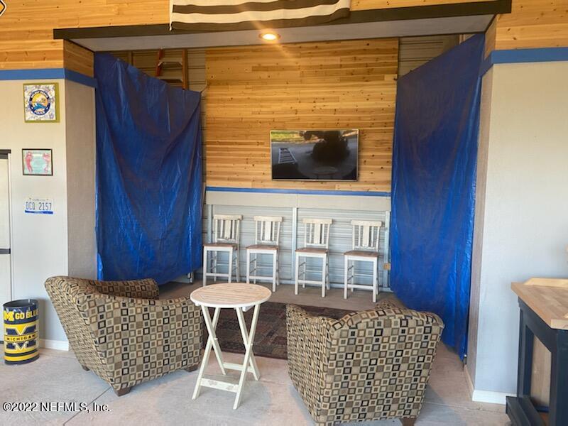 2867 Longleaf Ranch Circle Middleburg, FL 32068 - Photo 32 of 33 a living room with furniture