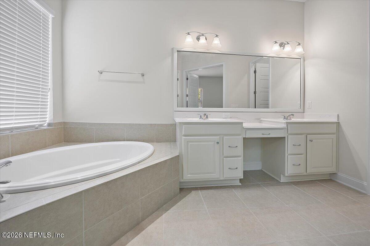 381 Pelican Pointe Road Ponte Vedra, FL 32081 - Photo 11 of 34 11-Primary Bathroom