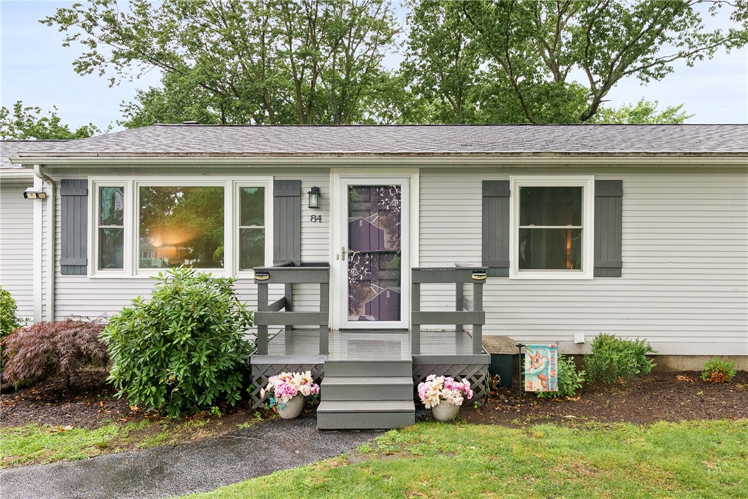 84 Hilton Road Warwick, RI 02889 - Photo 2 of 35