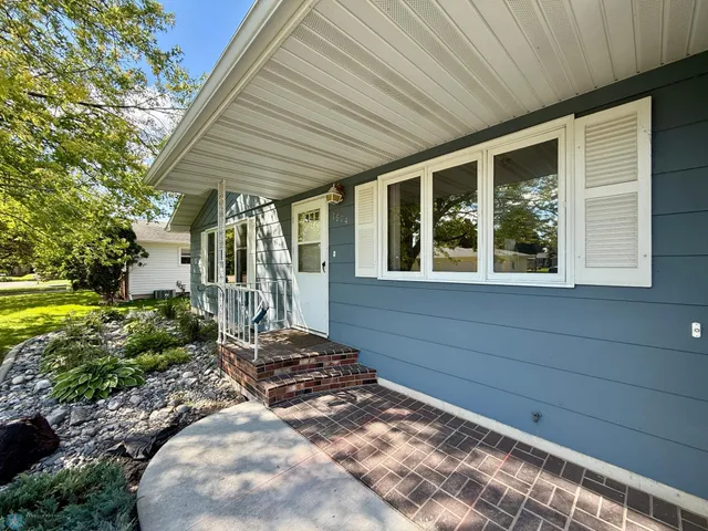 $299,900 | 1614 27th Avenue South, Moorhead, MN 56560
