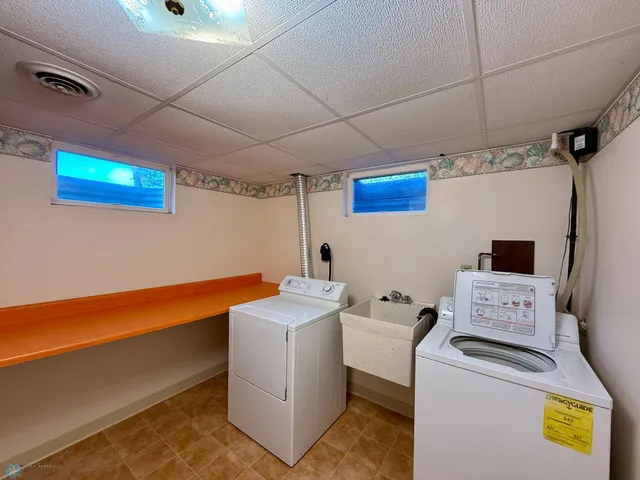 $299,900 | 1614 27th Avenue South, Moorhead, MN 56560