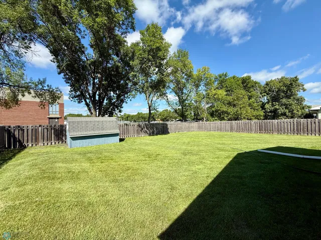 $299,900 | 1614 27th Avenue South, Moorhead, MN 56560
