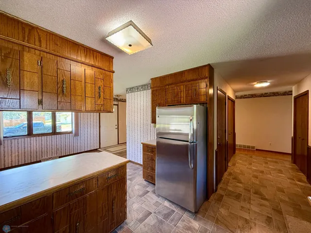 $299,900 | 1614 27th Avenue South, Moorhead, MN 56560