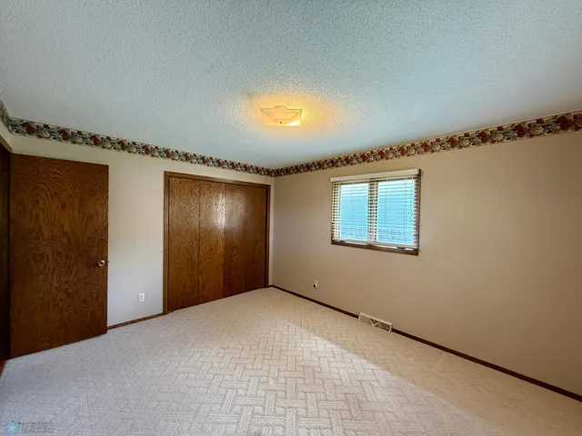 $299,900 | 1614 27th Avenue South, Moorhead, MN 56560