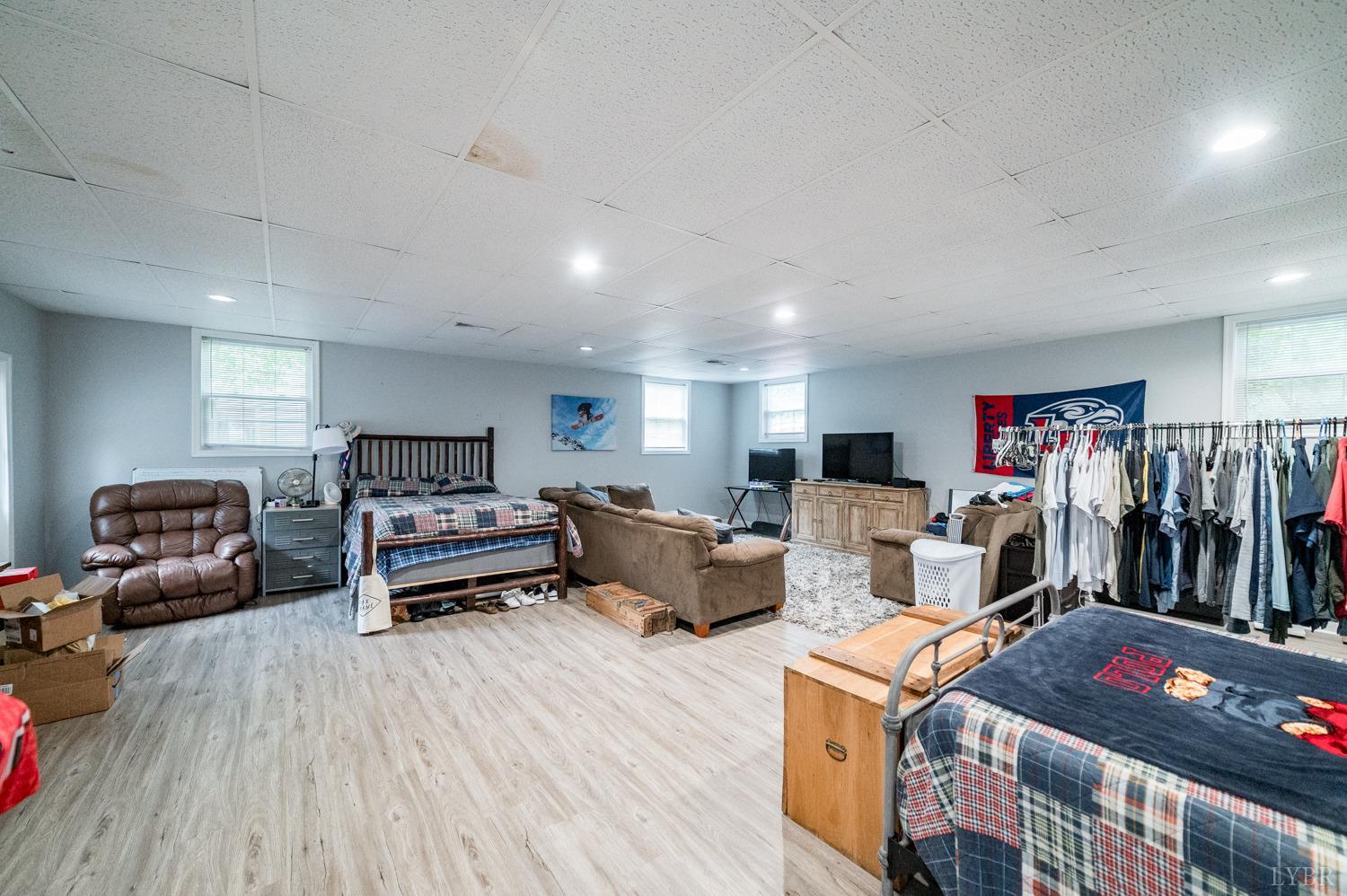 1231 Grove Road Lynchburg, VA 24502 - Photo 17 of 36 Gallery Image 17