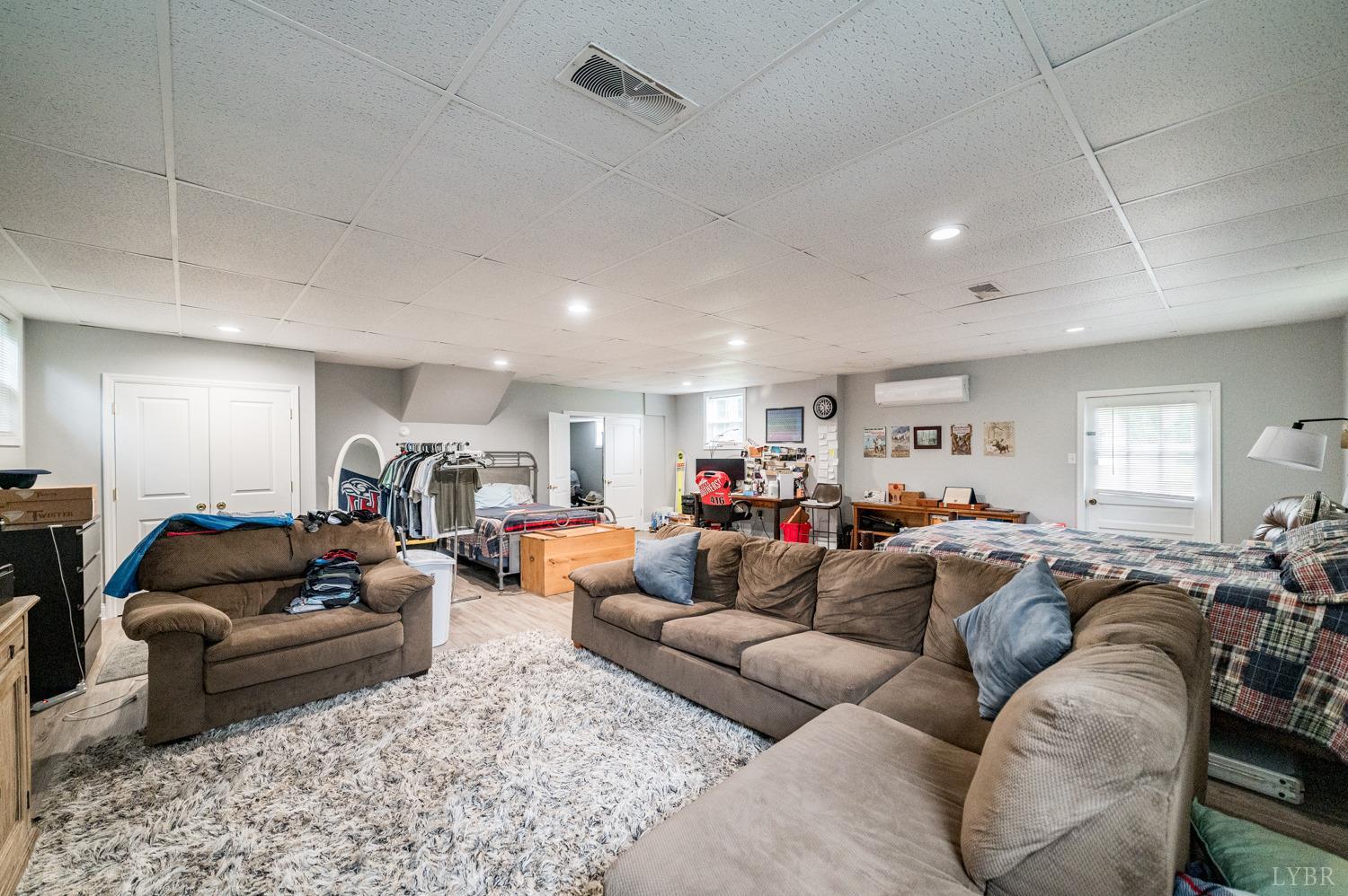 1231 Grove Road Lynchburg, VA 24502 - Photo 19 of 36 Gallery Image 19