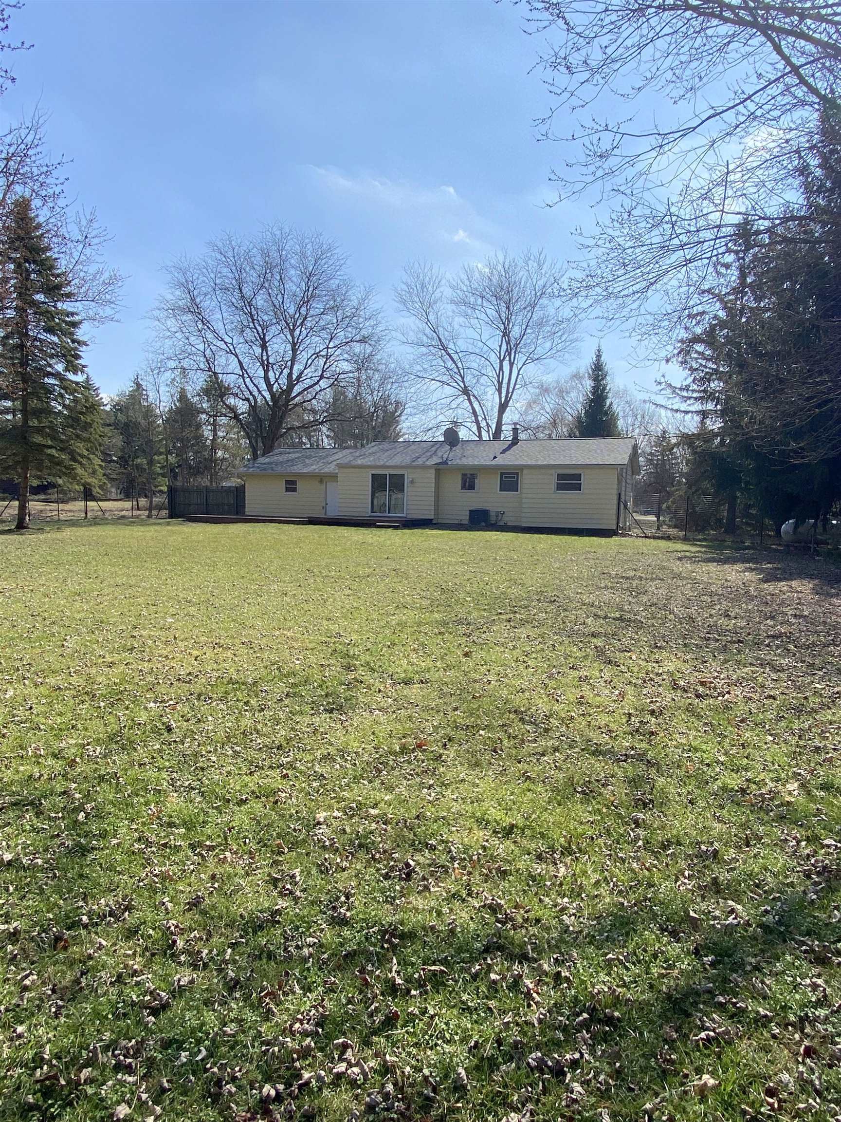 5275 Alward Road St. Johns, MI 48879 - Photo 6 of 20 50135075-05a9c472-bd0c-4281-8ef7-70316703112d.JPG