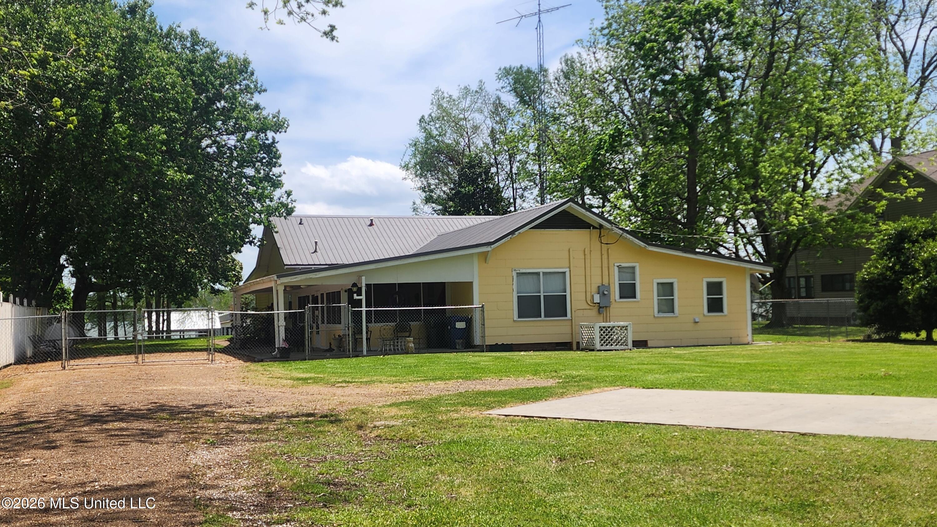 5375 State Rte 568 Ferriday, LA 71334 - Photo 1 of 48 20250418_131234