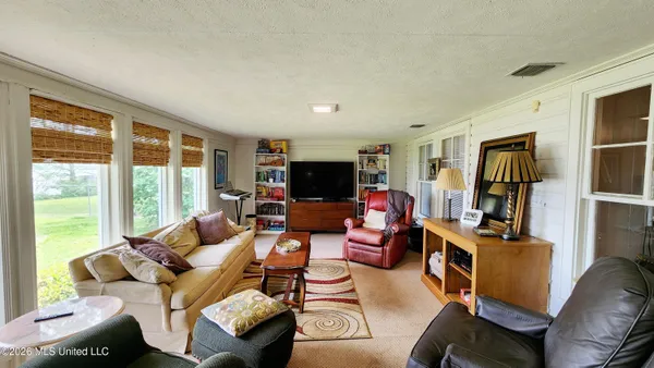 $625,000 | 5375 State Rte 568, Ferriday, LA 71334