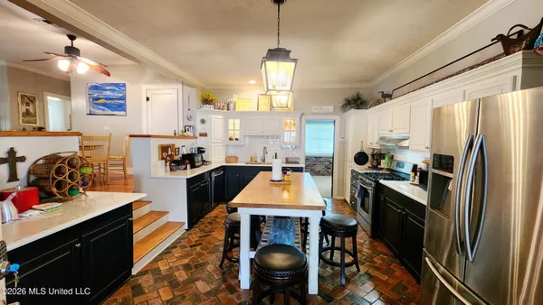 $625,000 | 5375 State Rte 568, Ferriday, LA 71334