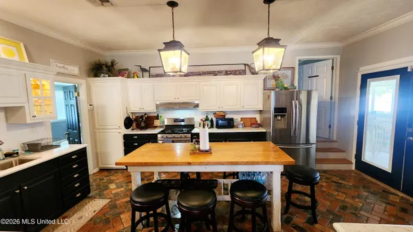 $625,000 | 5375 State Rte 568, Ferriday, LA 71334