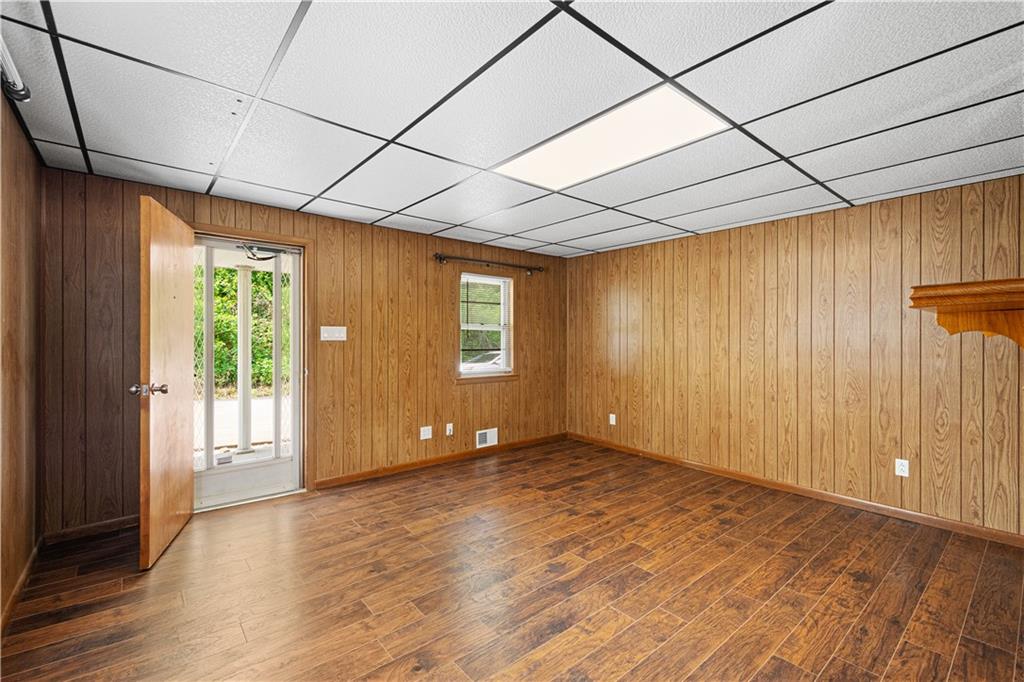 15 Maple Street Ellsworth, PA 15331 - Photo 4 of 29 Gallery Image 4