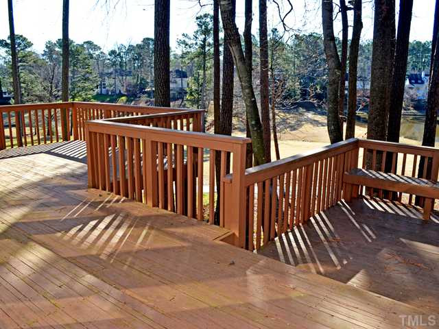 10013 Goodview Court Raleigh, NC 27613 - Photo 3 of 24 Patio/Deck