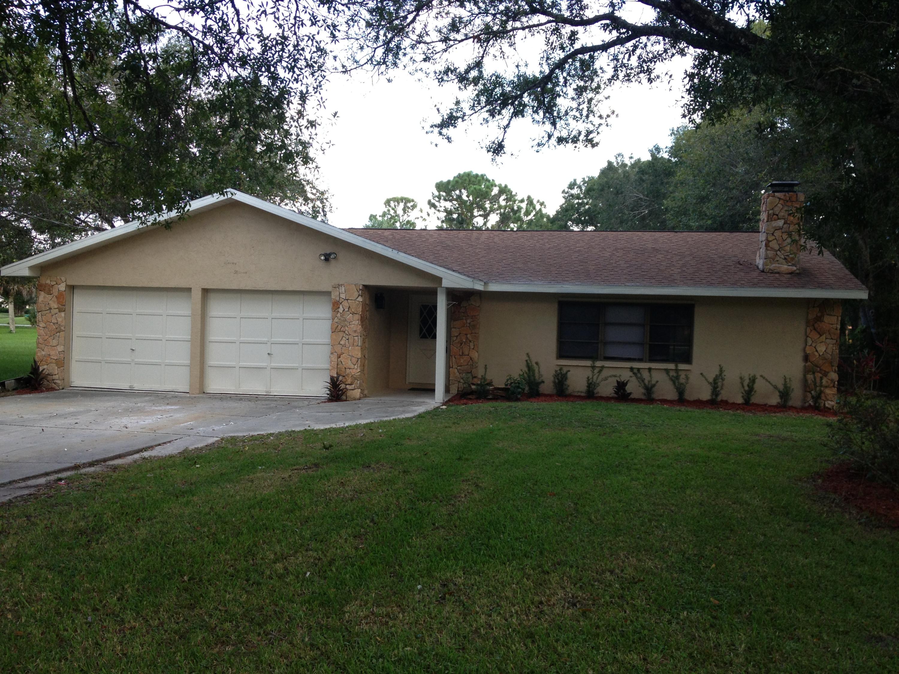 715 Kearney Road Fort Pierce, FL 34982 - Photo 1 of 18 Exterior Front