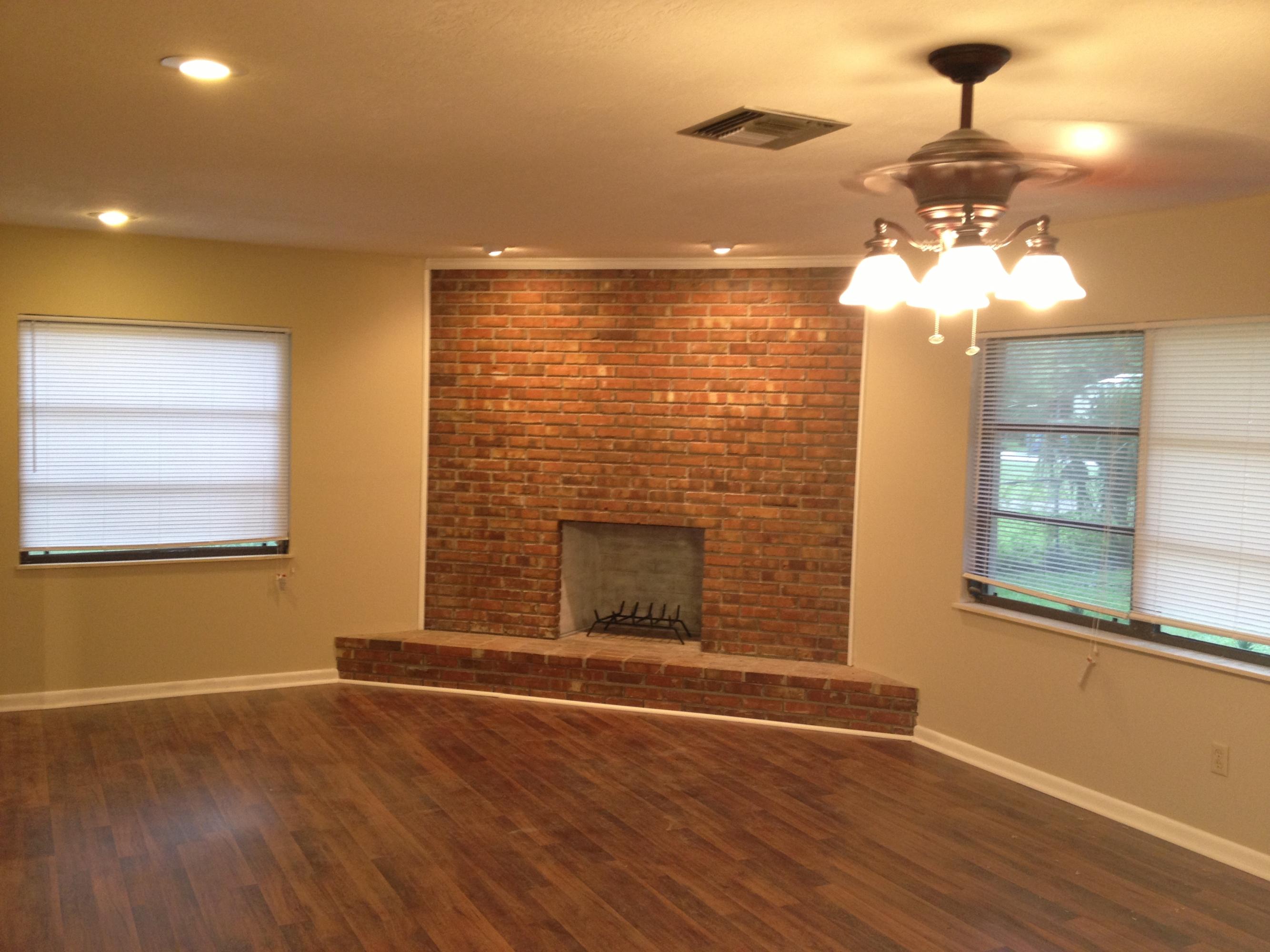 715 Kearney Road Fort Pierce, FL 34982 - Photo 8 of 18 Living Room