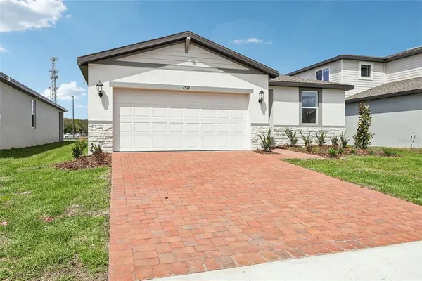 $452,425 | 4523 Eagle Perch Court, St. Cloud, FL 34772