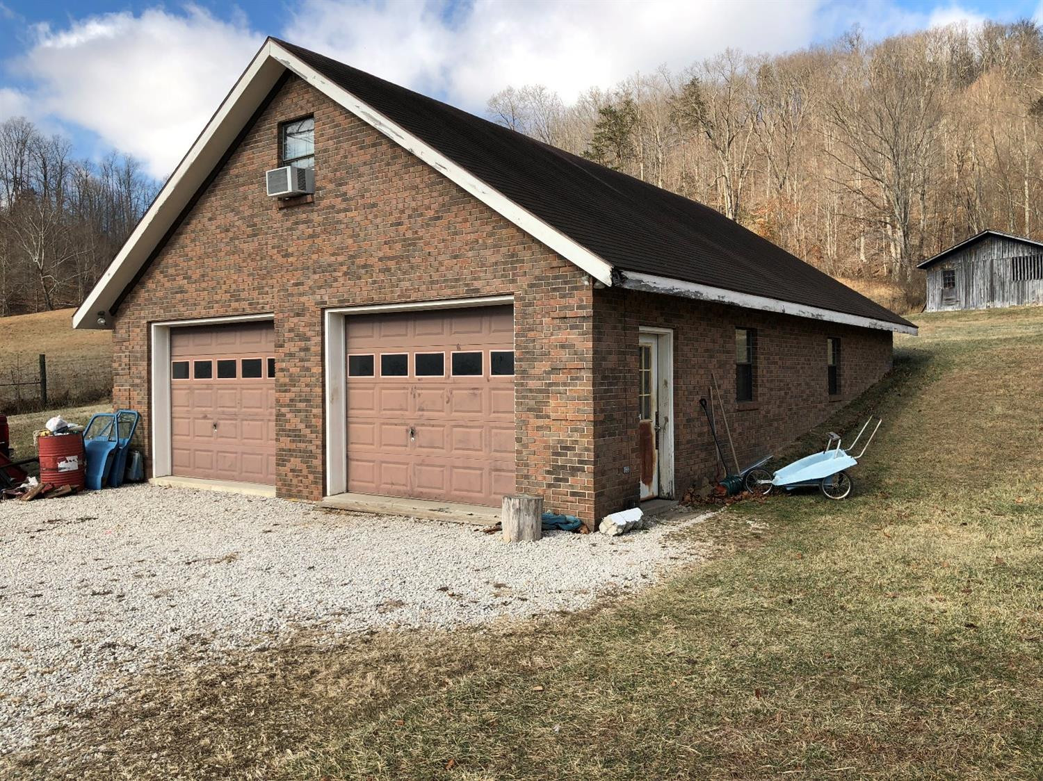 212 Plains Road Frenchburg, KY 40322 - Photo 7 of 24 Photo 7
